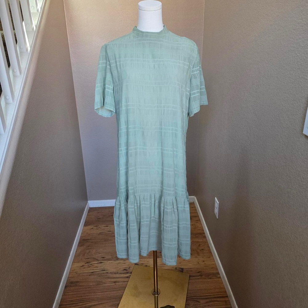 Women's Tiered Short-Sleeve Midi Dress in Mint Green
